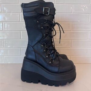 Demonia SHAKER-70 PLATFORM MID-CALF BOOTS size 7
